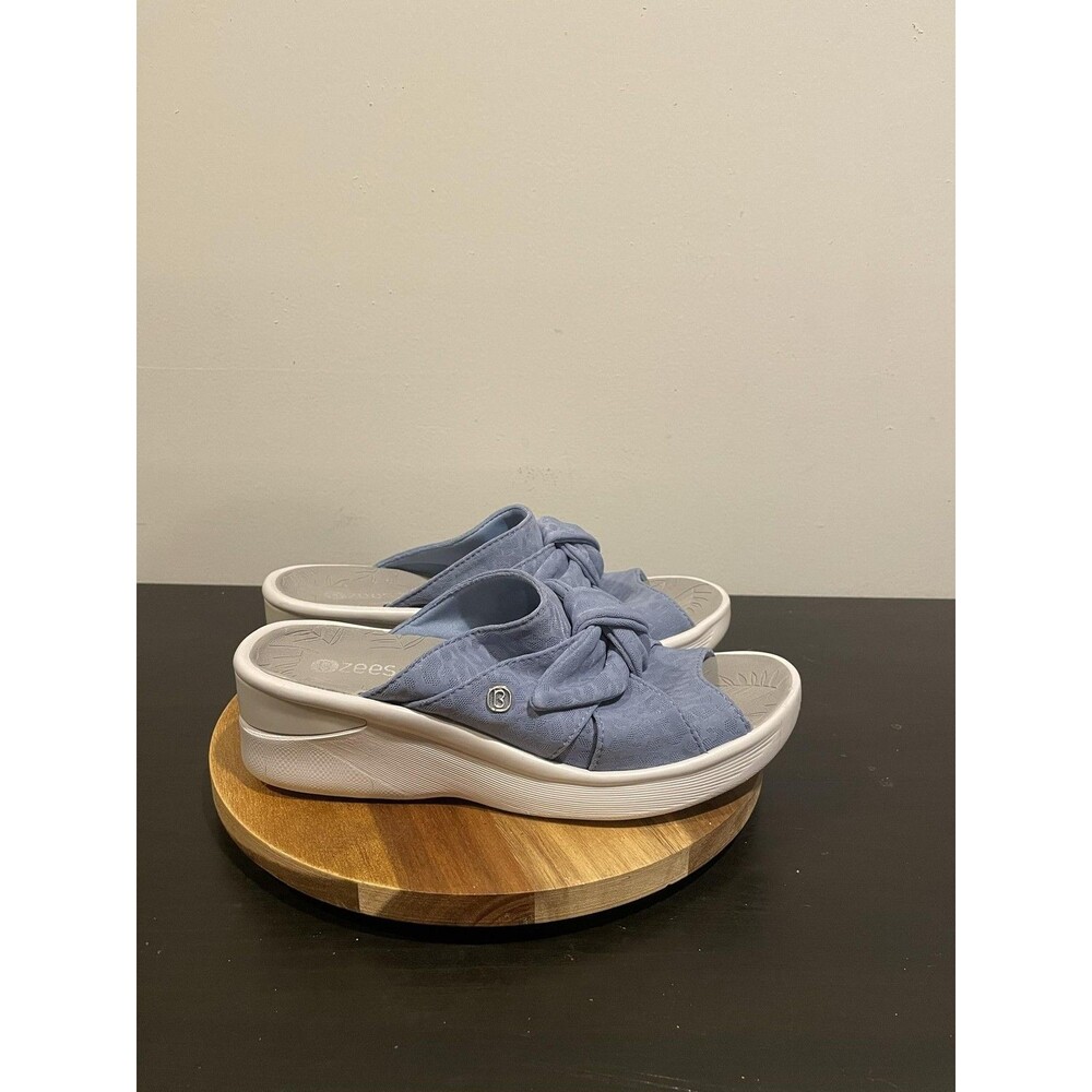 Bzees Smile Sandals Womens 8 Blue Bow Slide Wedge Comfort Lightweight Shoes